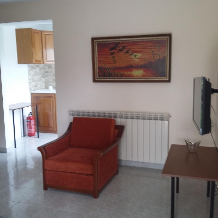 מסטיכרי Villa Leonidas מראה חיצוני תמונה